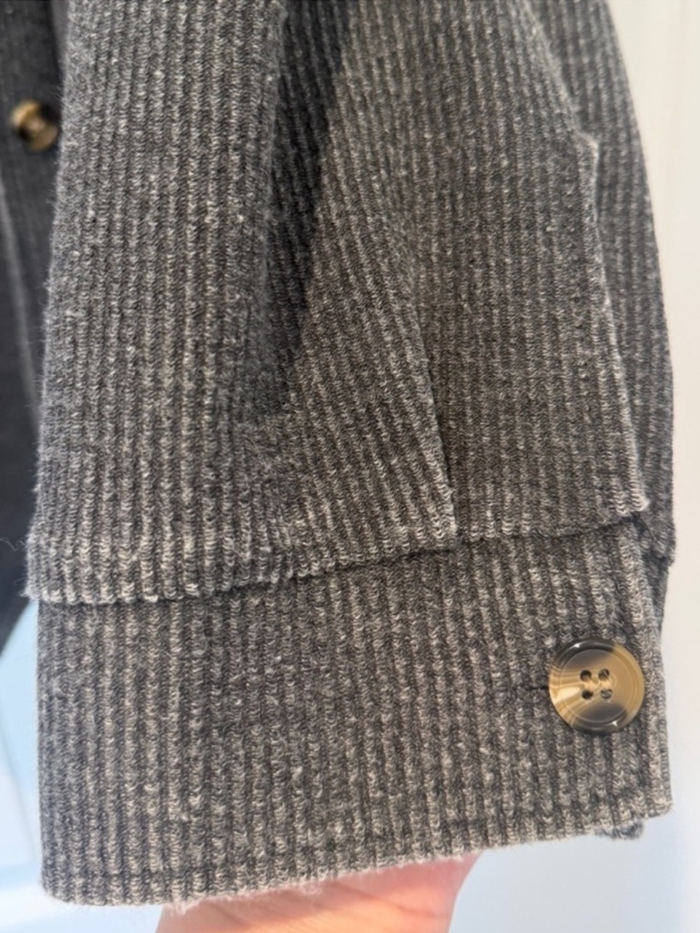 Women's Black/Grey Thread & Supply Button-Up Size L🖤🩶 - Picture 5 of 6